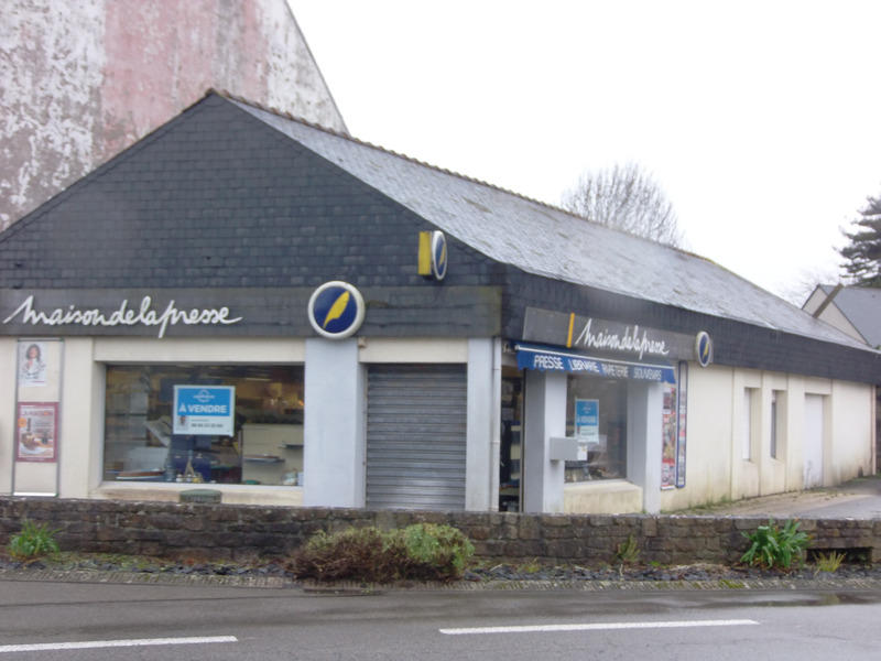 Local commercial - 123 m² - 2 pièces