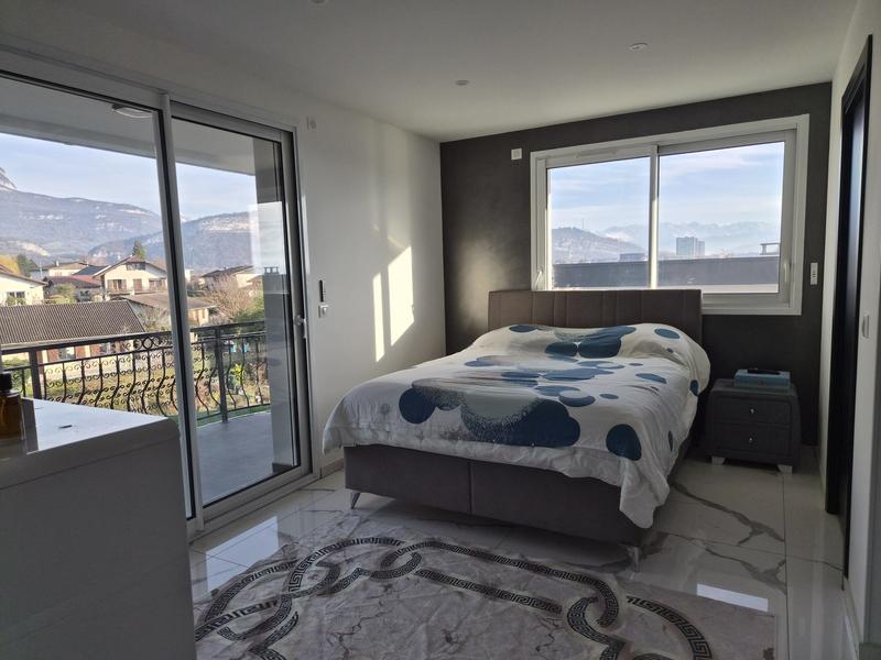 Maison contemporaine - 276 m² - 7 pièces