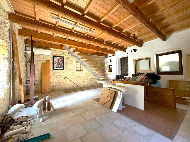 Maison - 274 m² - 10 pièces