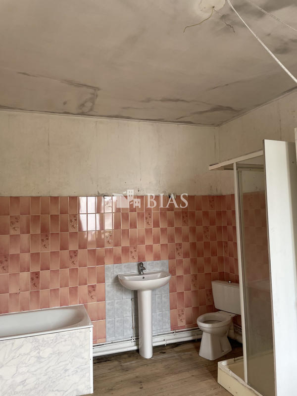 Maison - 90 m² - 4 pièces