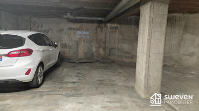 Parking / Garage - 12 m²