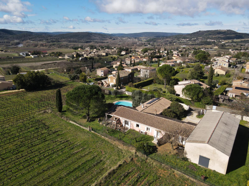 Villa - 228 m² - 9 pièces