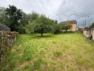 Terrain constructible - 728 m²