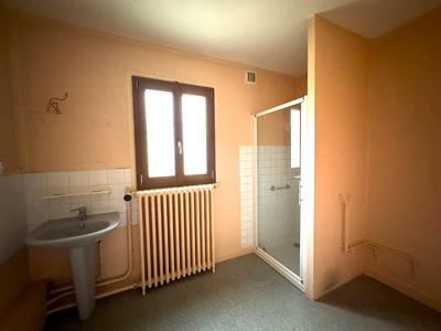 Maison - 100 m² - 6 pièces