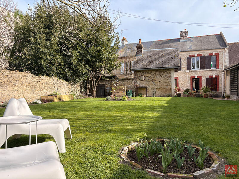 Maison - 150 m² - 7 pièces