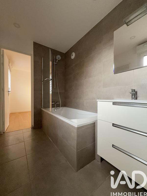 Maison - 98 m² - 4 pièces