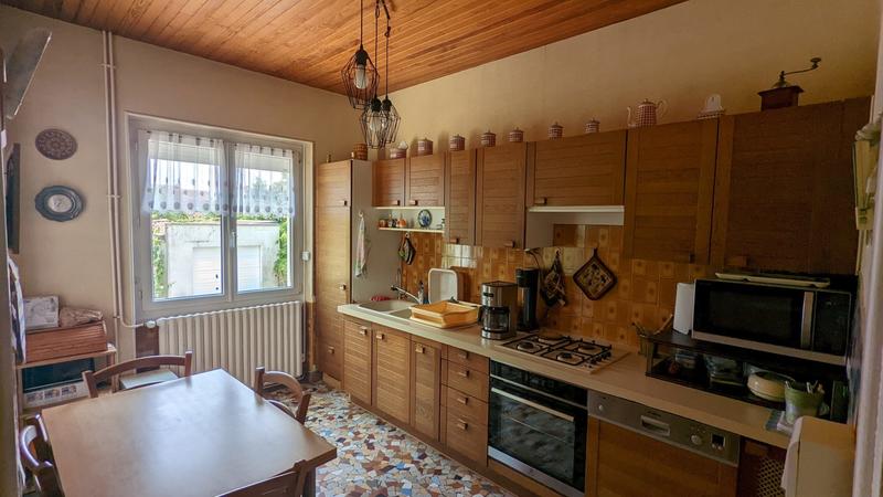 Maison traditionnelle - 127 m² - 6 pièces