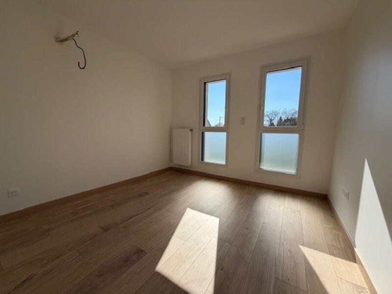 Maison - 137 m² - 6 pièces