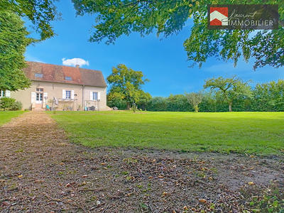 Maison - 291 m² - 6 pièces