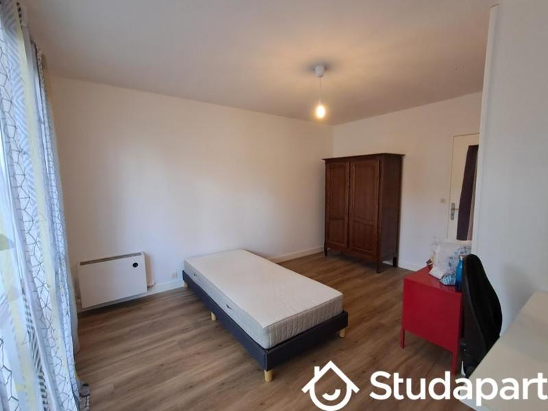 Chambre - 15 m² - 1 pièce