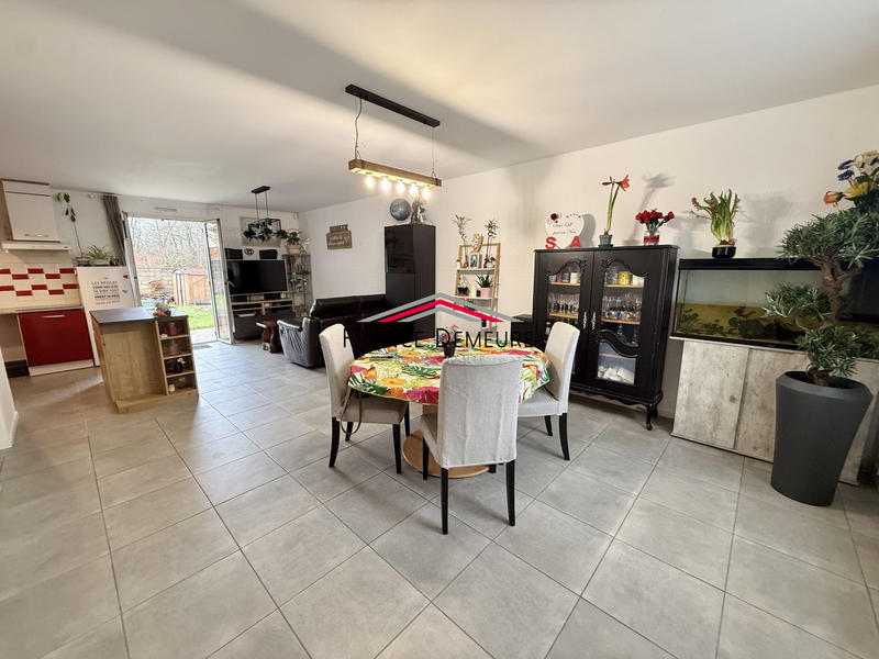 Maison - 75 m² - 5 pièces