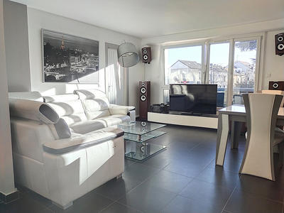 Appartement - 86 m² - 4 pièces