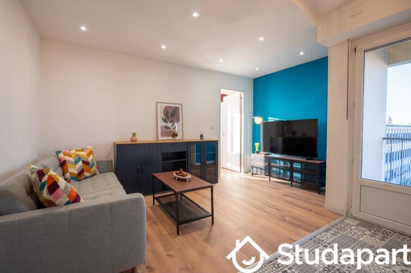 Chambre - 14 m² - 1 pièce