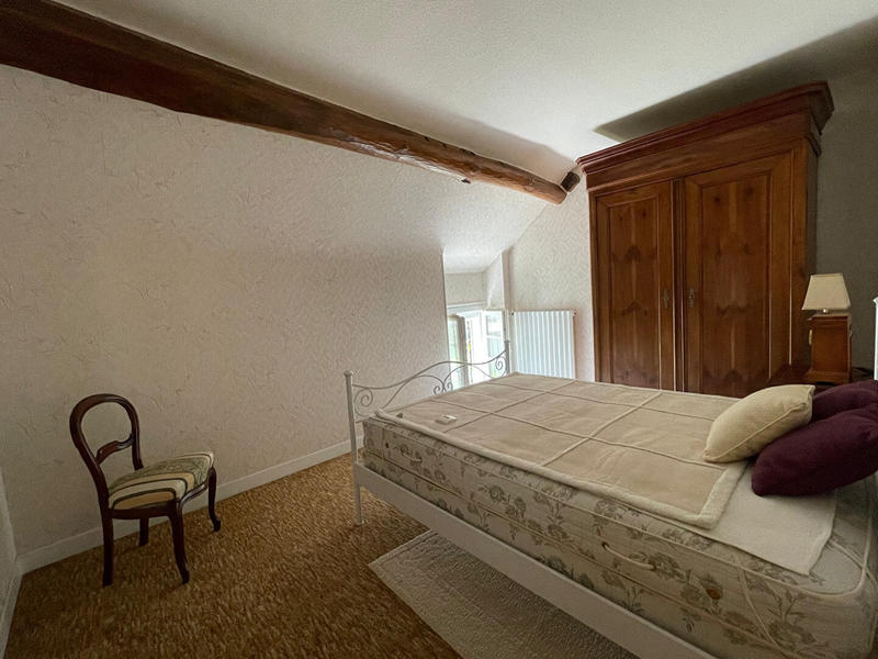 Maison - 223 m² - 6 pièces