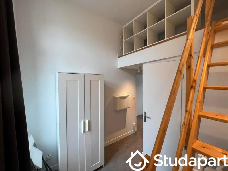 Chambre - 10 m² - 1 pièce