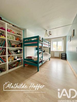 Maison - 230 m² - 8 pièces