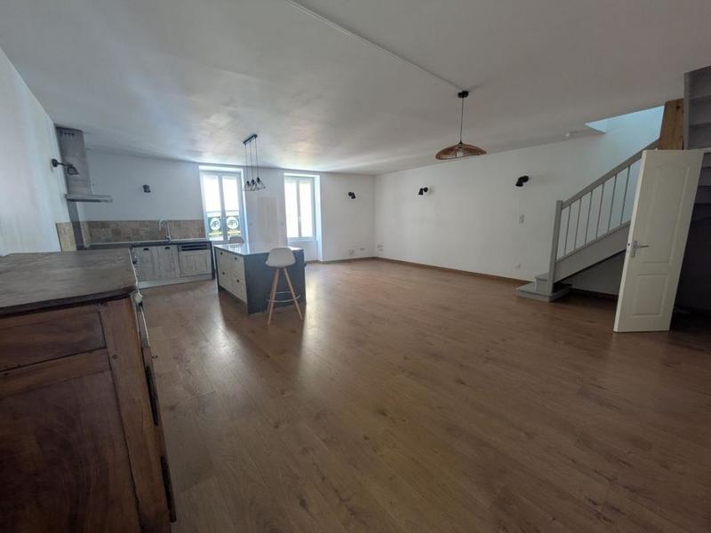 Appartement - 100 m² - 3 pièces