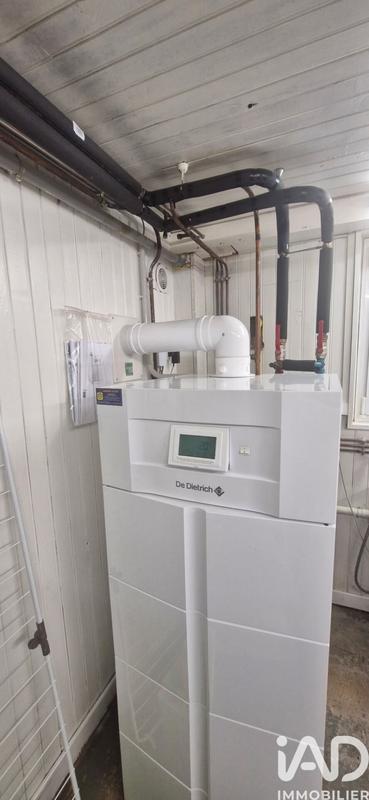 Maison - 180 m² - 10 pièces