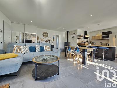 Maison - 93 m² - 5 pièces