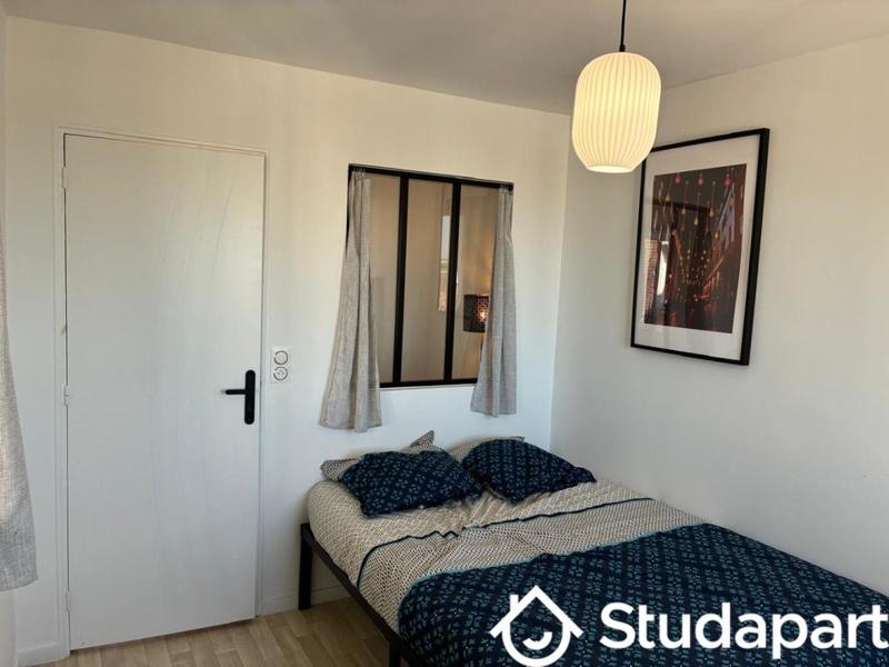 Chambre - 9 m² - 1 pièce