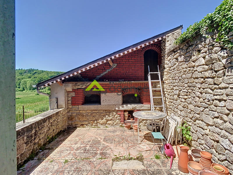 Maison de village - 216 m² - 9 pièces