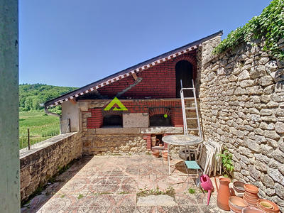 Maison de village - 216 m² - 9 pièces