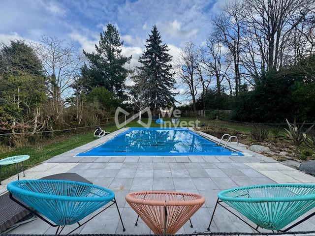 Maison - 205 m² - 6 pièces