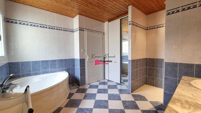Maison - 185 m² - 8 pièces
