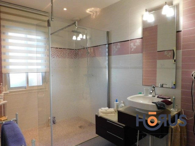 Viager - Maison - 108 m² - 3 pièces