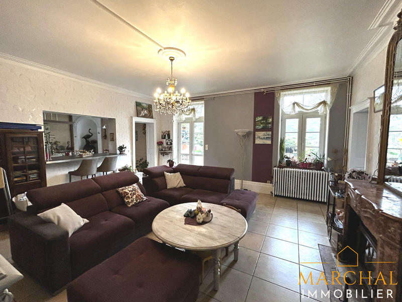 Maison ancienne - 315 m² - 8 pièces