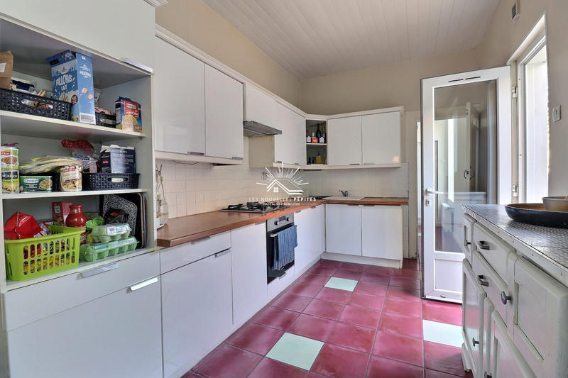 Maison - 196 m² - 6 pièces