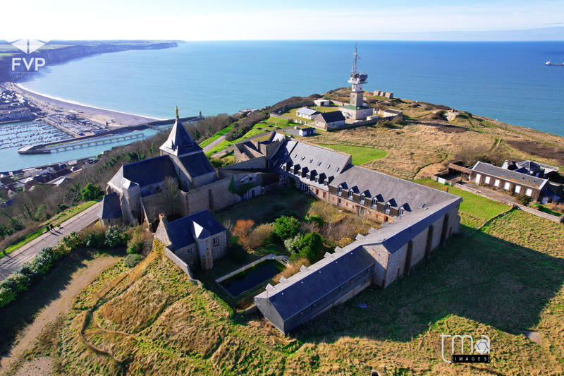 Local commercial - 1 130 m²