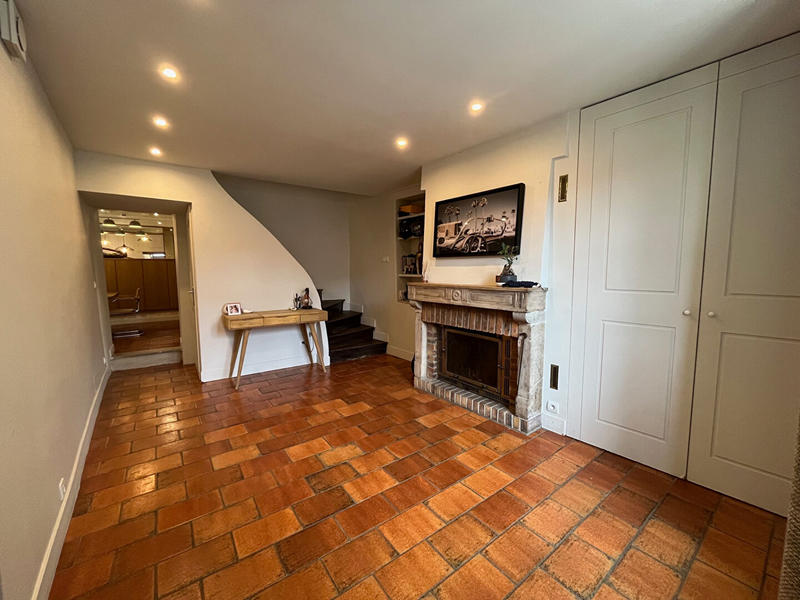 Maison - 317 m² - 7 pièces