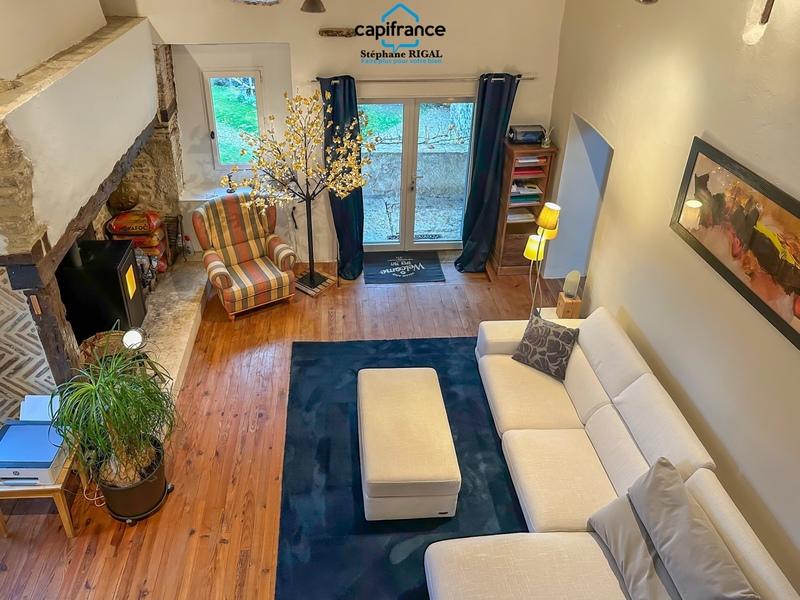 Propriété - 220 m² - 8 pièces