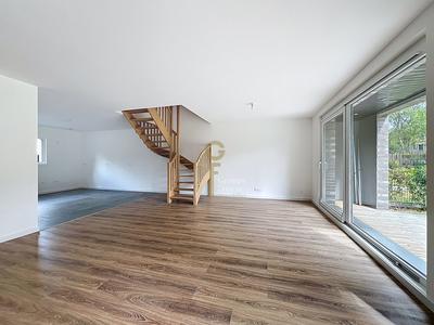 Maison - 148 m² - 6 pièces