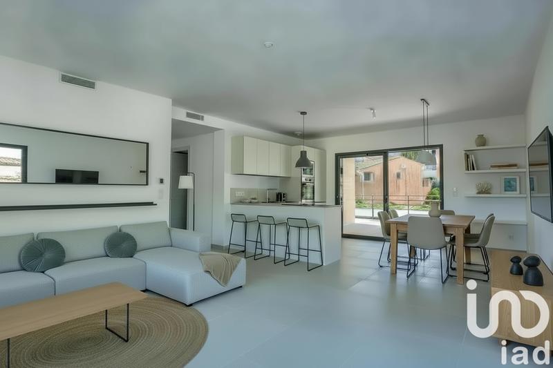 Appartement - 98 m² - 4 pièces