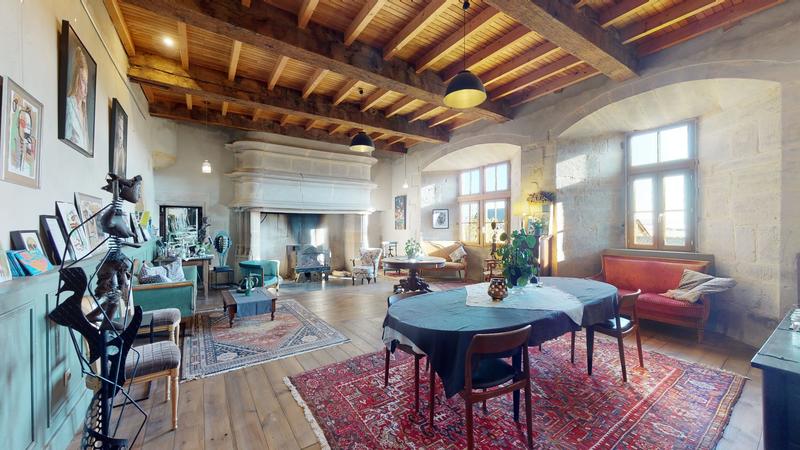 Maison - 280 m² - 7 pièces