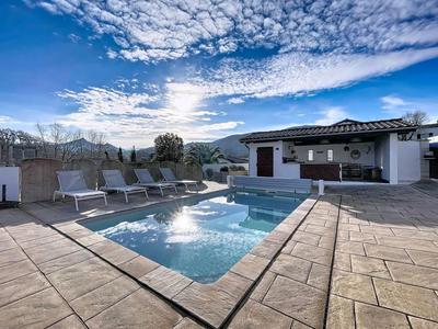 Maison - 183 m² - 5 pièces