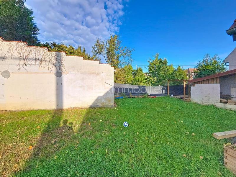 Maison - 104 m² - 5 pièces