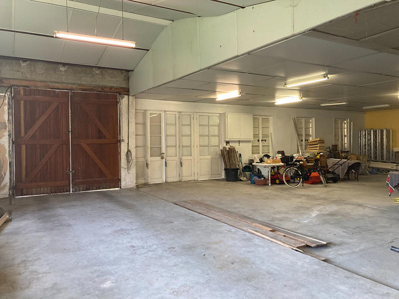 Local d'activité / Entrepôt - 200 m² - 1 pièce