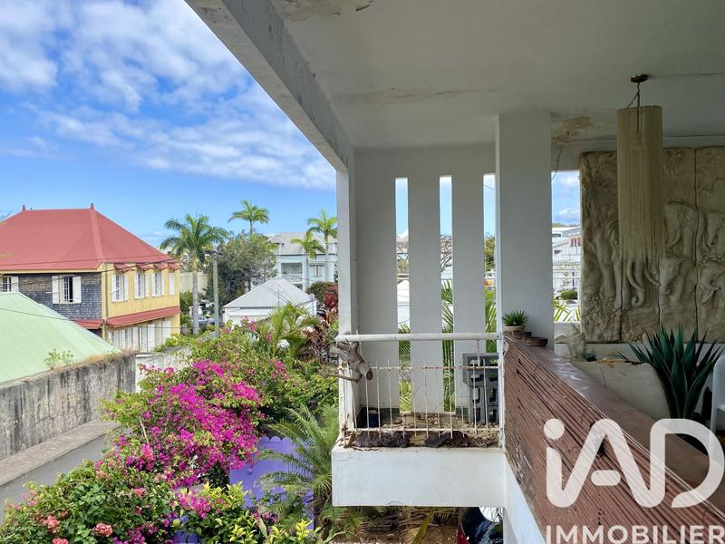 Maison - 201 m² - 10 pièces