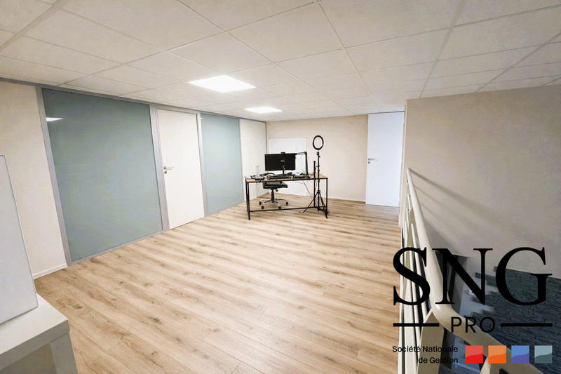 Bureau - 101 m²