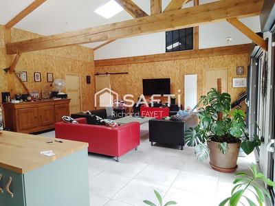 Maison - 150 m² - 5 pièces