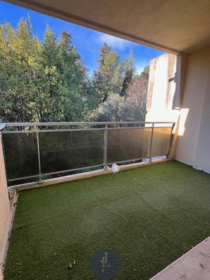 Appartement - 85 m² - 3 pièces