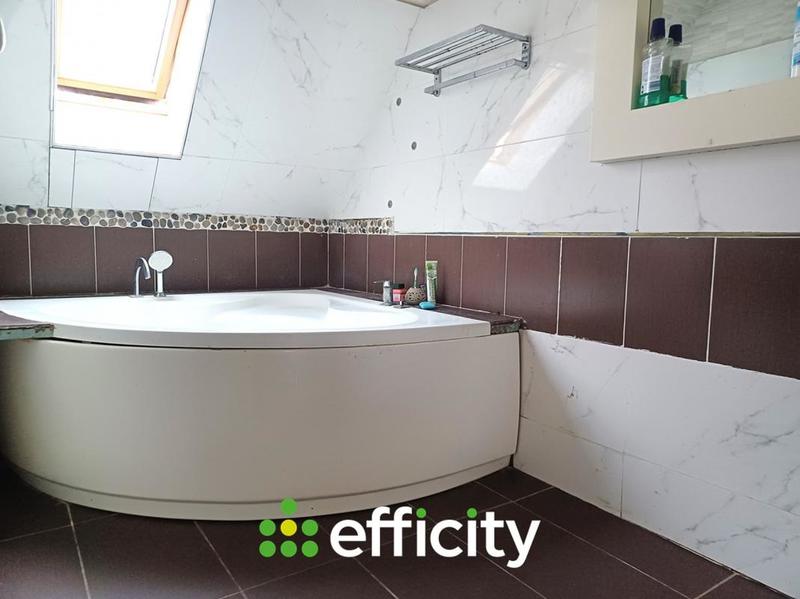 Maison - 106 m² - 5 pièces