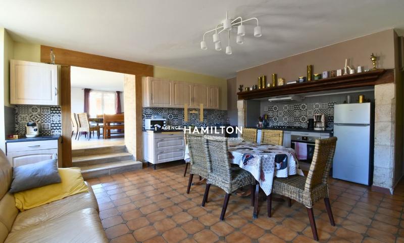 Corps de ferme - 207 m² - 7 pièces