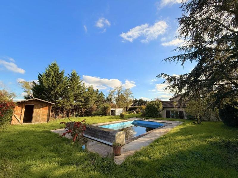 Villa - 168 m² - 7 pièces