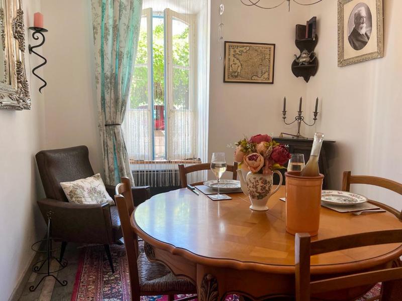 Propriété - 79 m² - 6 pièces