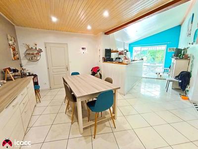 Maison - 170 m² - 7 pièces