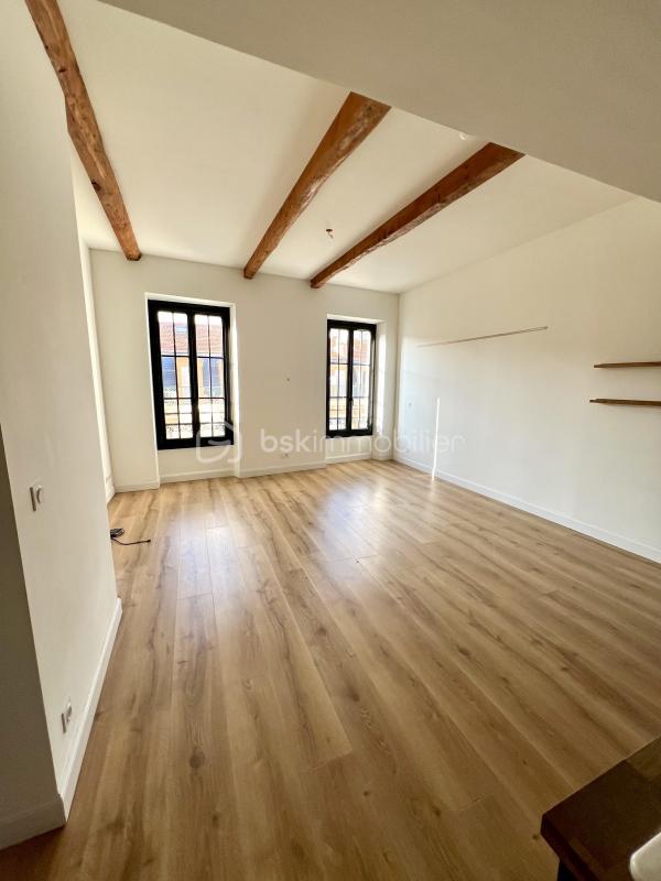 Appartement - 80 m² - 4 pièces